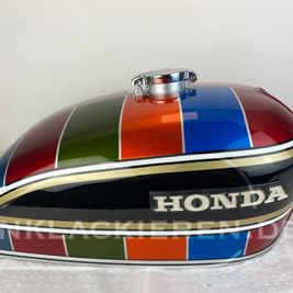 Honda cb750 k6 demo.jpg
